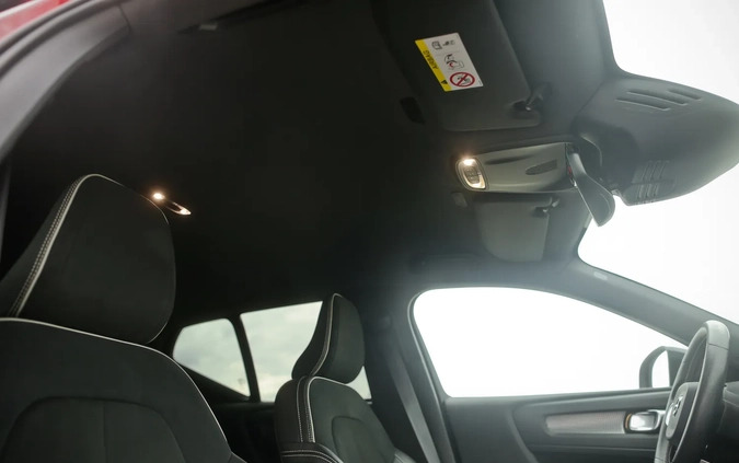Volvo XC 40 cena 111900 przebieg: 124636, rok produkcji 2019 z Halinów małe 781